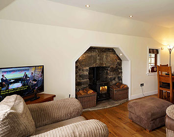Culla Cottage Self Catering Accommodation Woodburning Stove with Smart TV and WIFI Internet Access