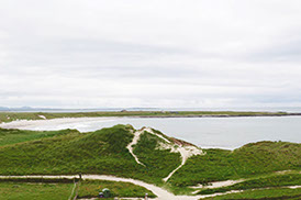 Culla Cottage Self Catering Accommodation is located near a stunning beach on the Isle of Benbecula